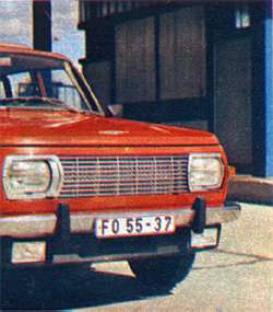 Neue Scheinwerfer und Bugspoiler